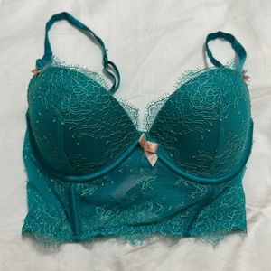 Green Victoria’s Secret lace lined push up with boning